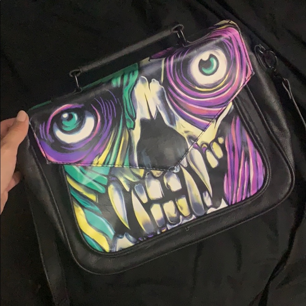 Iron fist side bag